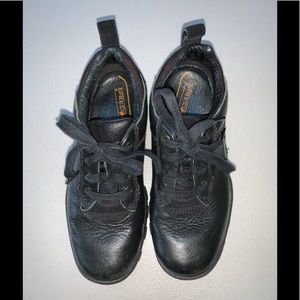 Timberland Leather Shoes Boys size 4 Girls size 6